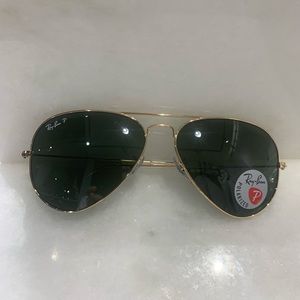 Ray Ban Aviator polarized Sunglasses in gold